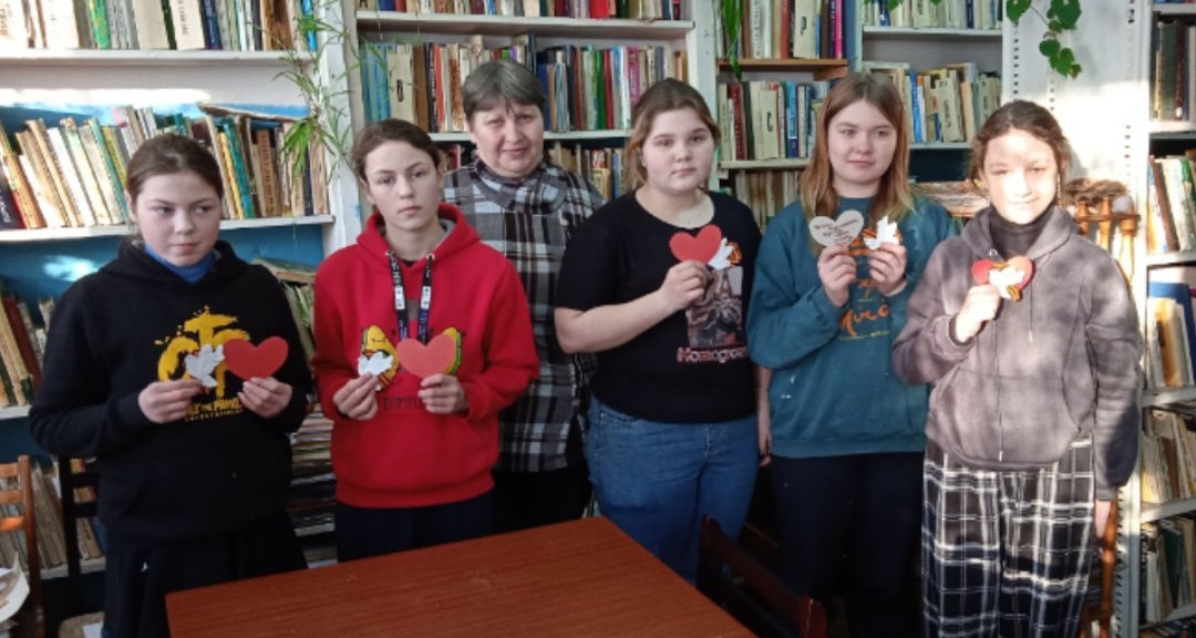 ПОМОГАЕМ СВОим!