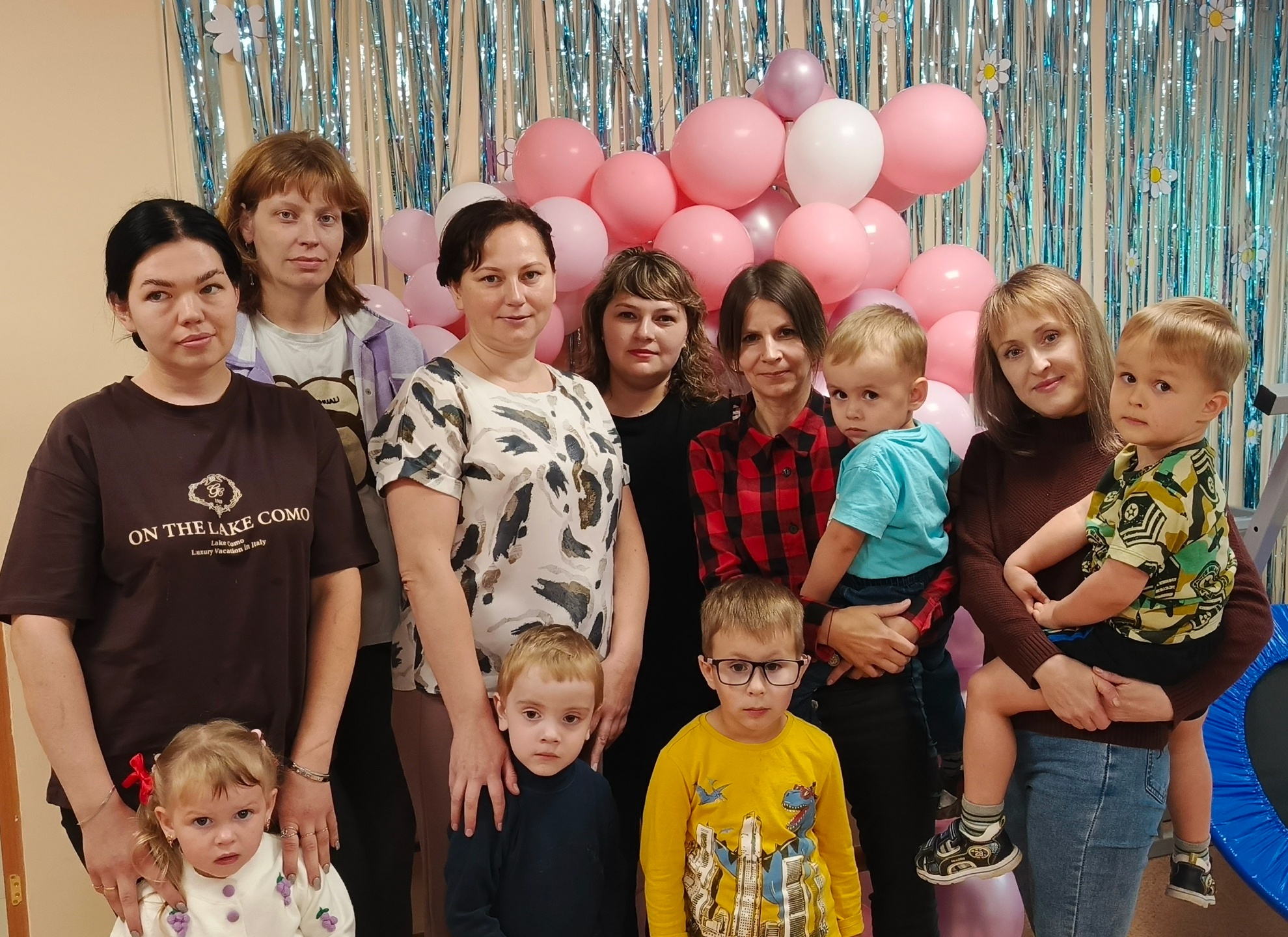 Весёлый творческий день для мам и малышей