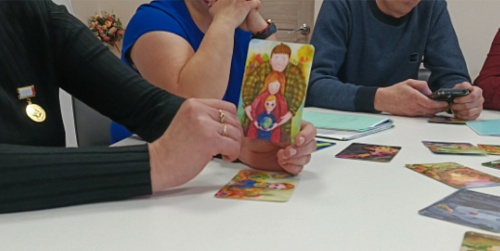 Школа приемных родителей снова начала свою работу!